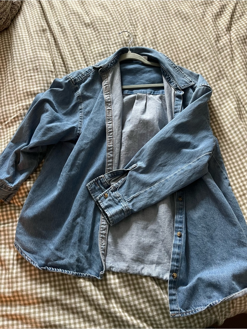 Old Navy Light Blue Oversized Boyfriend Denim Button-Up Shirt